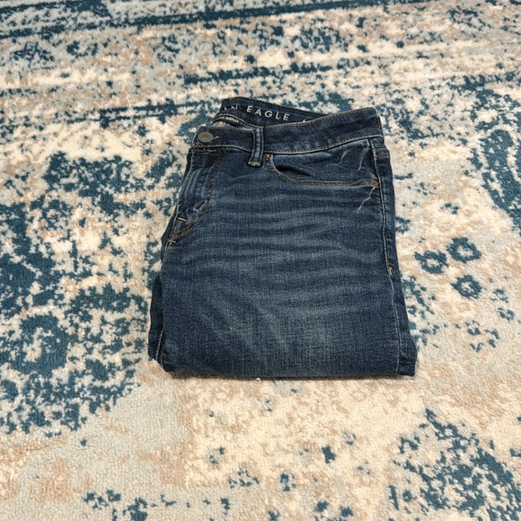 American eagle skinny jeans 32 x30 with next level air flex worn once. NWOT - Picture 4 of 4